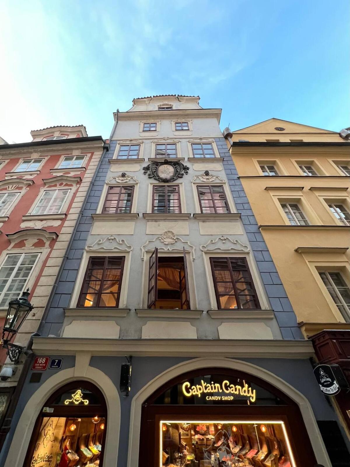 Traditional Prague Apartment Екстериор снимка