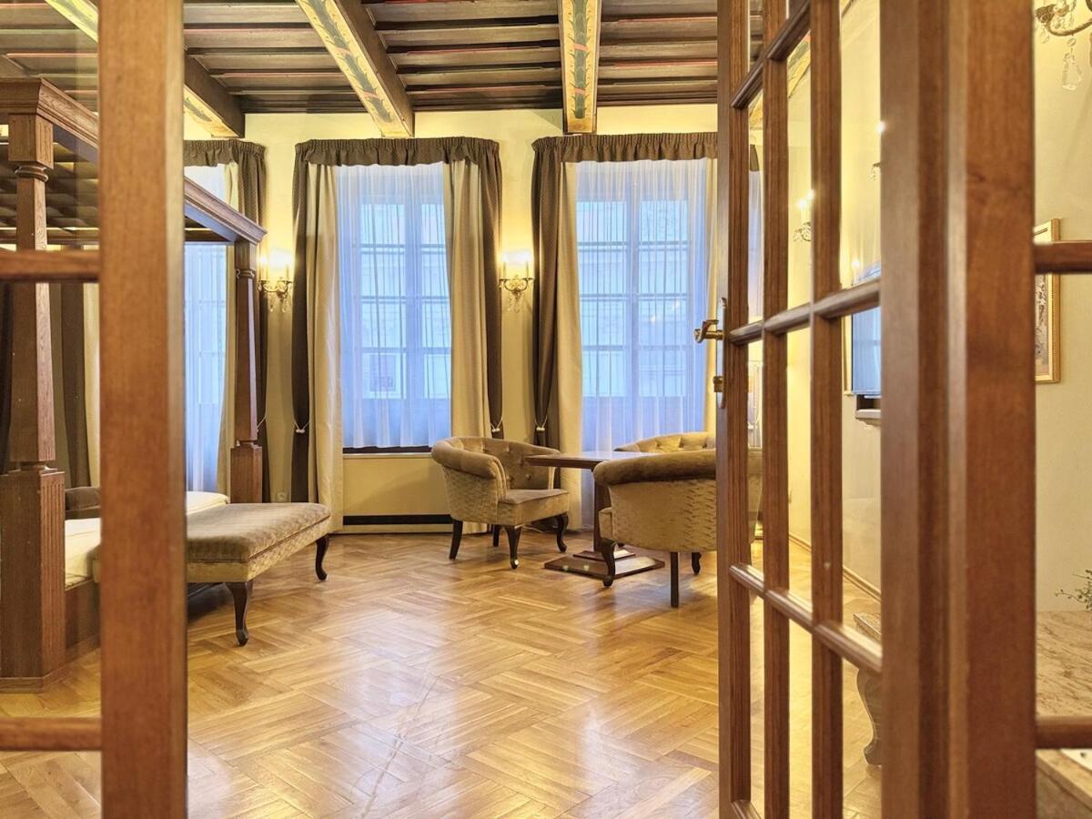 Traditional Prague Apartment Екстериор снимка